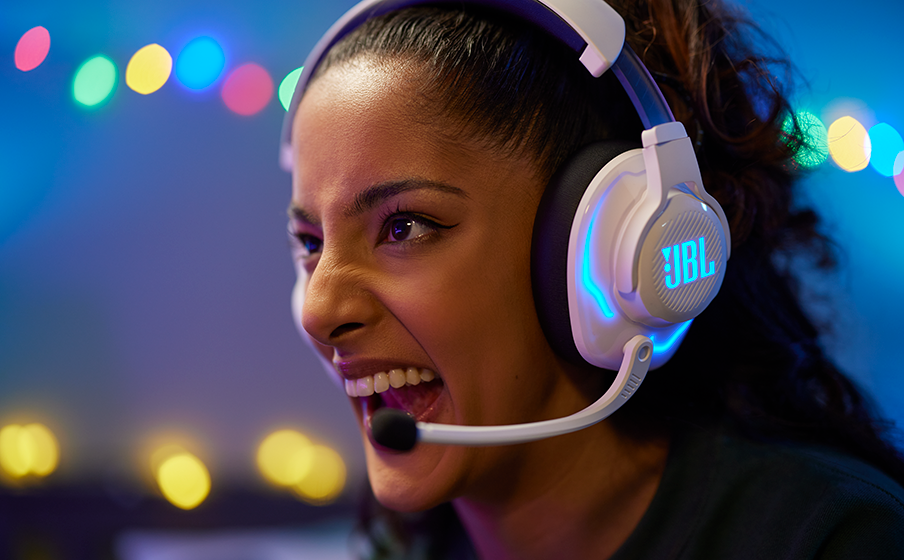JBL Quantum 910P Console Wireless Mit der Hi-Res-zertifiziertem JBL QuantumSOUND Signature bist du mitten im Spiel - Image