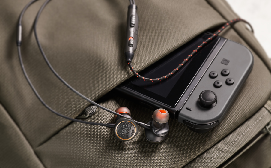JBL Quantum 50 Absolute Kontrolle mit Lautstärkeregler und Mikrofon-Stummschaltung - Image