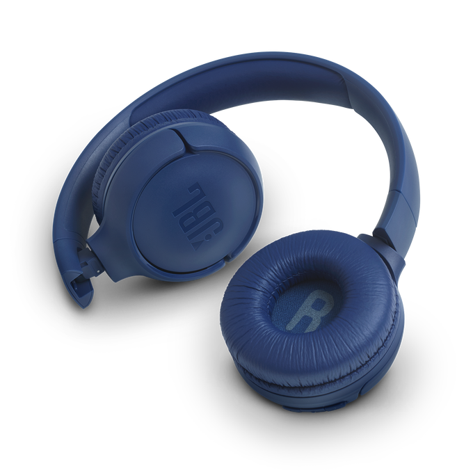 JBL Tune 560BT - Blue - Wireless on-ear headphones - Detailshot 1 image number null