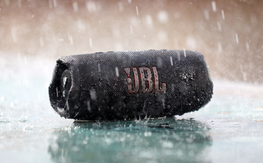 JBL Charge 5 IP67 wasserdicht und staubfest - Image