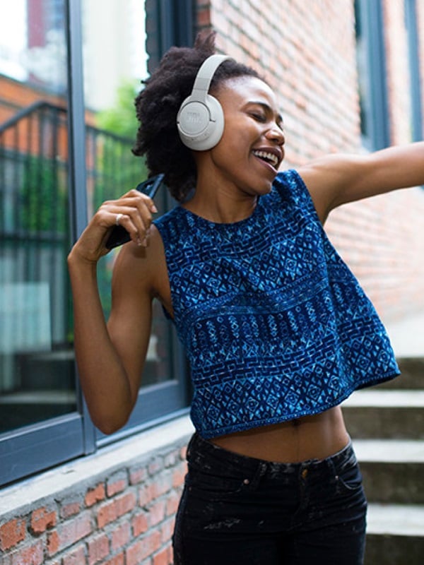 TRUE ADAPTIVE NOISE-CANCELLING